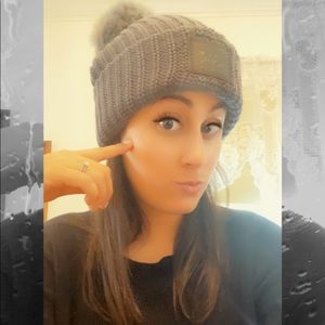 Meet your Posher, Evangelia